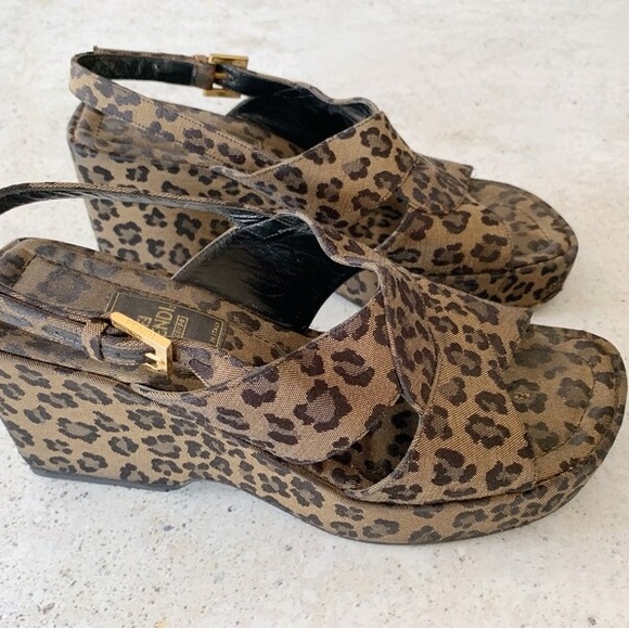 🐆 Vintage FENDI Shoes Sandals Platform Heels - Picture 4 of 8